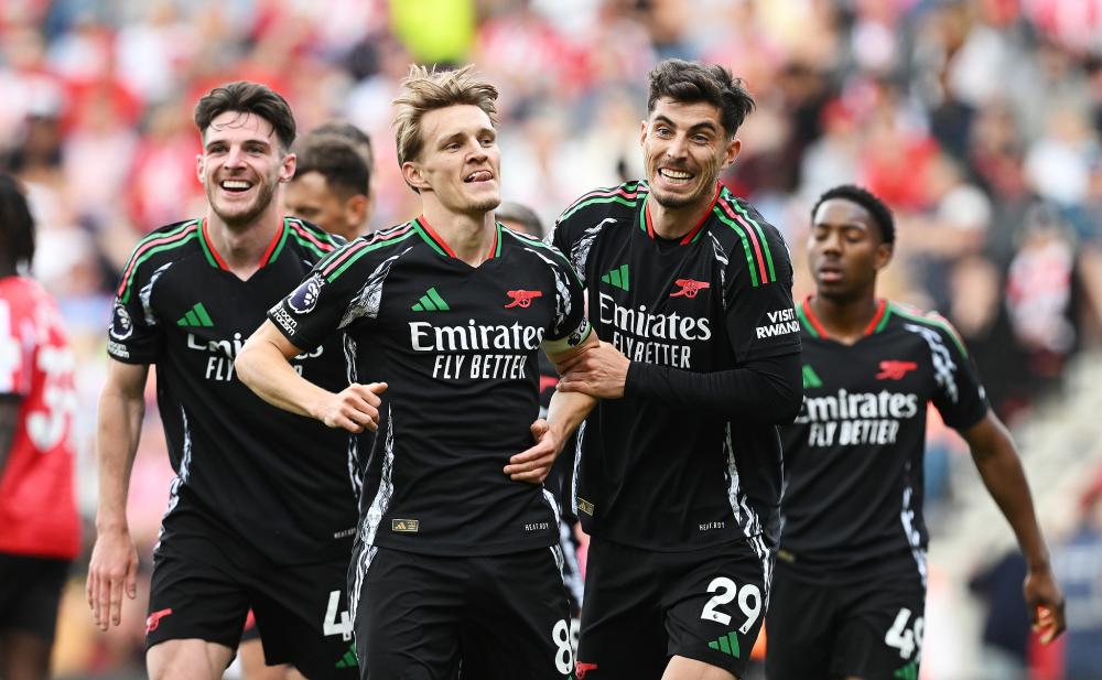 马卡：小西蒙尼如今表现出色，离不开梅西对他的明智建议