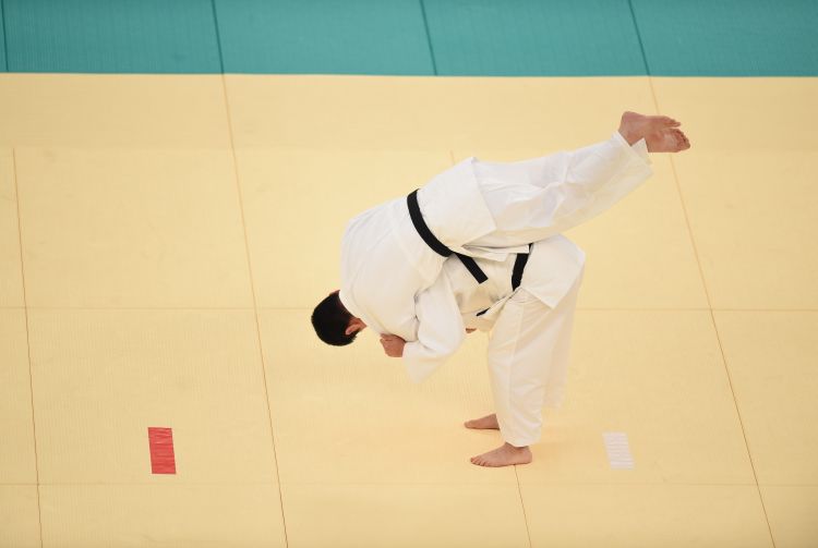 CBA杯战报：布朗20分，广厦108-90轻取天津